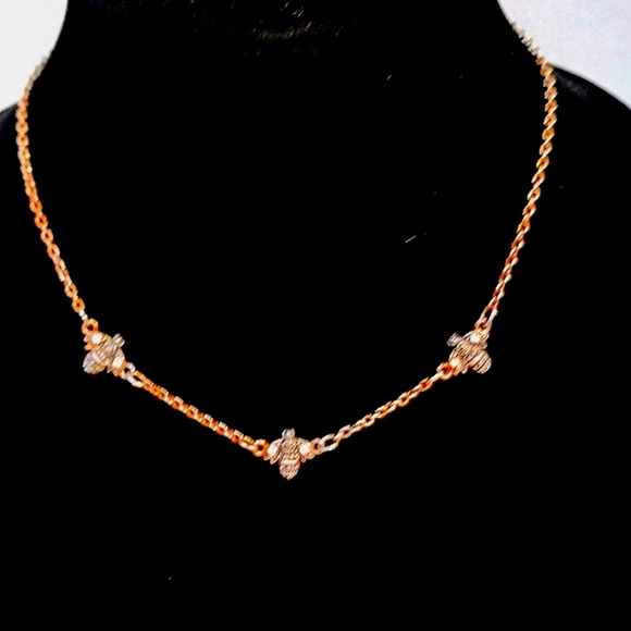 BumbleBee Necklace Delicate Bronze tone Chain Necklace Simulated Diamonds BEE - Picture 2 of 10